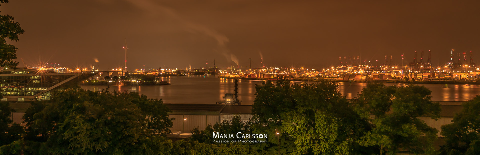 Hafenblick - oberhalb Kaistraße (f/22, ISO 100, 30 Sek., 24mm)