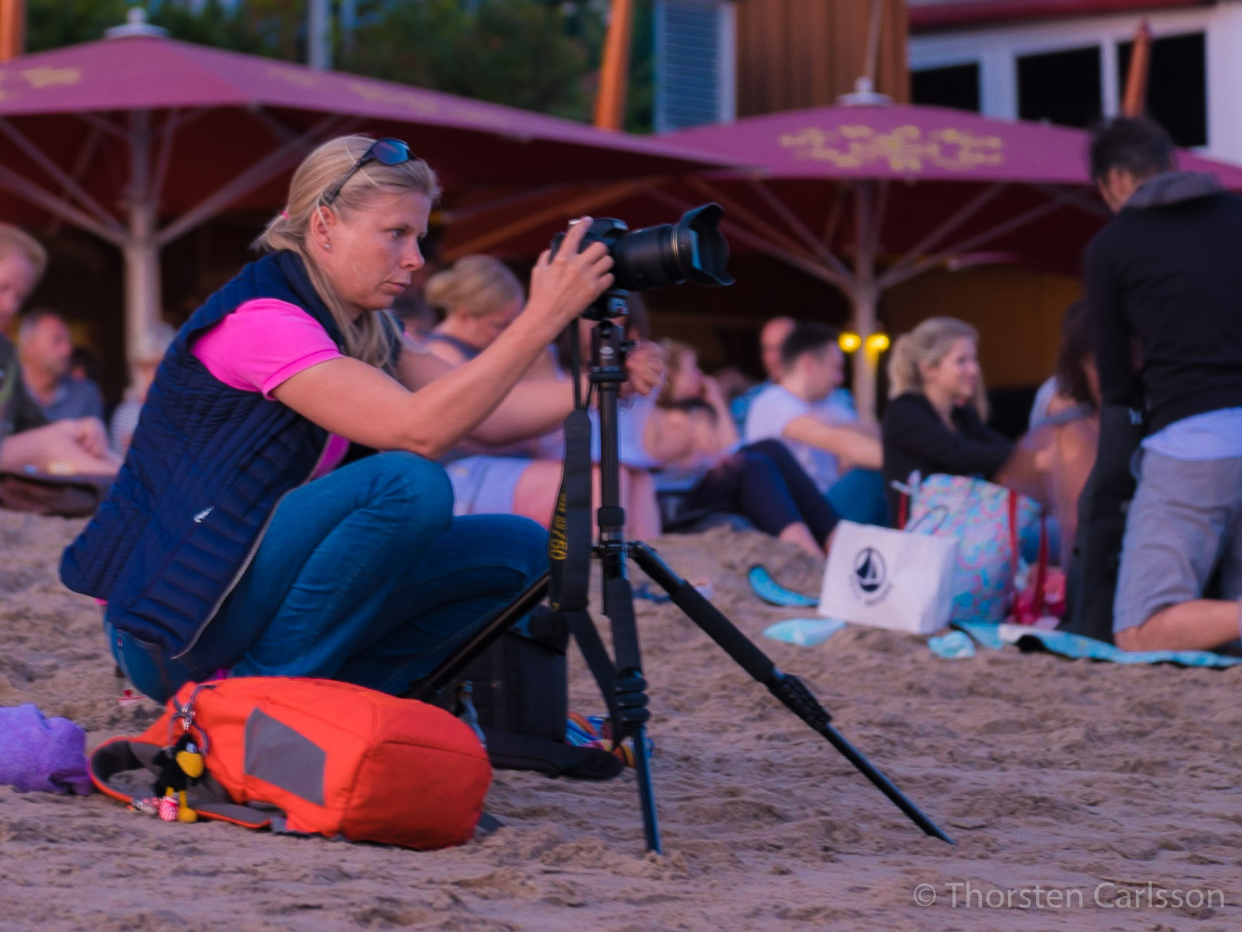 Manja - Strandperle blaue Stunde (f/3.8, 1.5 Sek, ISO250, 123mm) - Kamera: Fujifilm X-T1, Objektiv: XF55-200