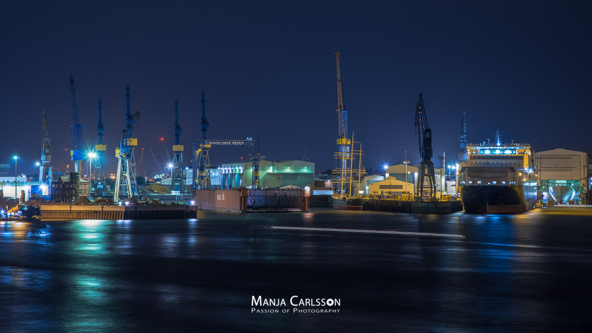 Blohm+Voss Repair im Hafen von Hamburg