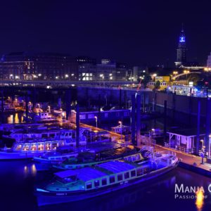 Blue Port Hamburg 2015 Michel (f/8.0, ISO 100, 32mm, 25 Sek.)