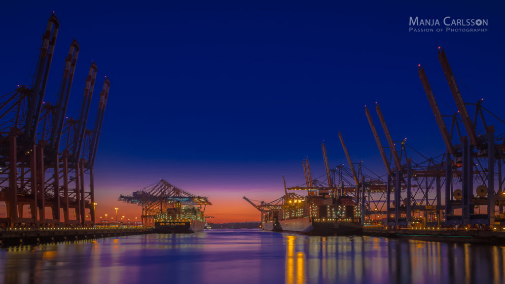 Waltershofer Hafen SU (f/8, 30 Sek., 27mm, ISO 100)