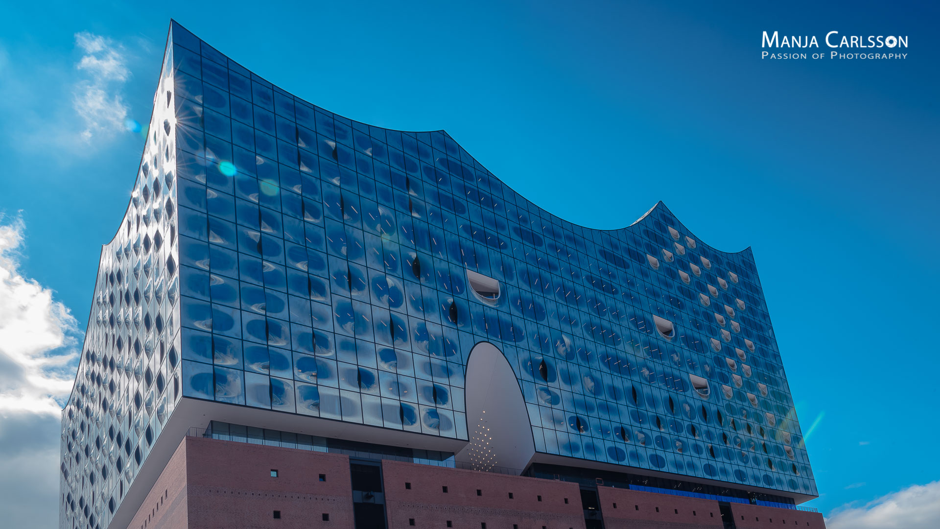 Elbphilharmonie (f/18, 1/15 Sek., ISO 160, 24mm, Polfilter)