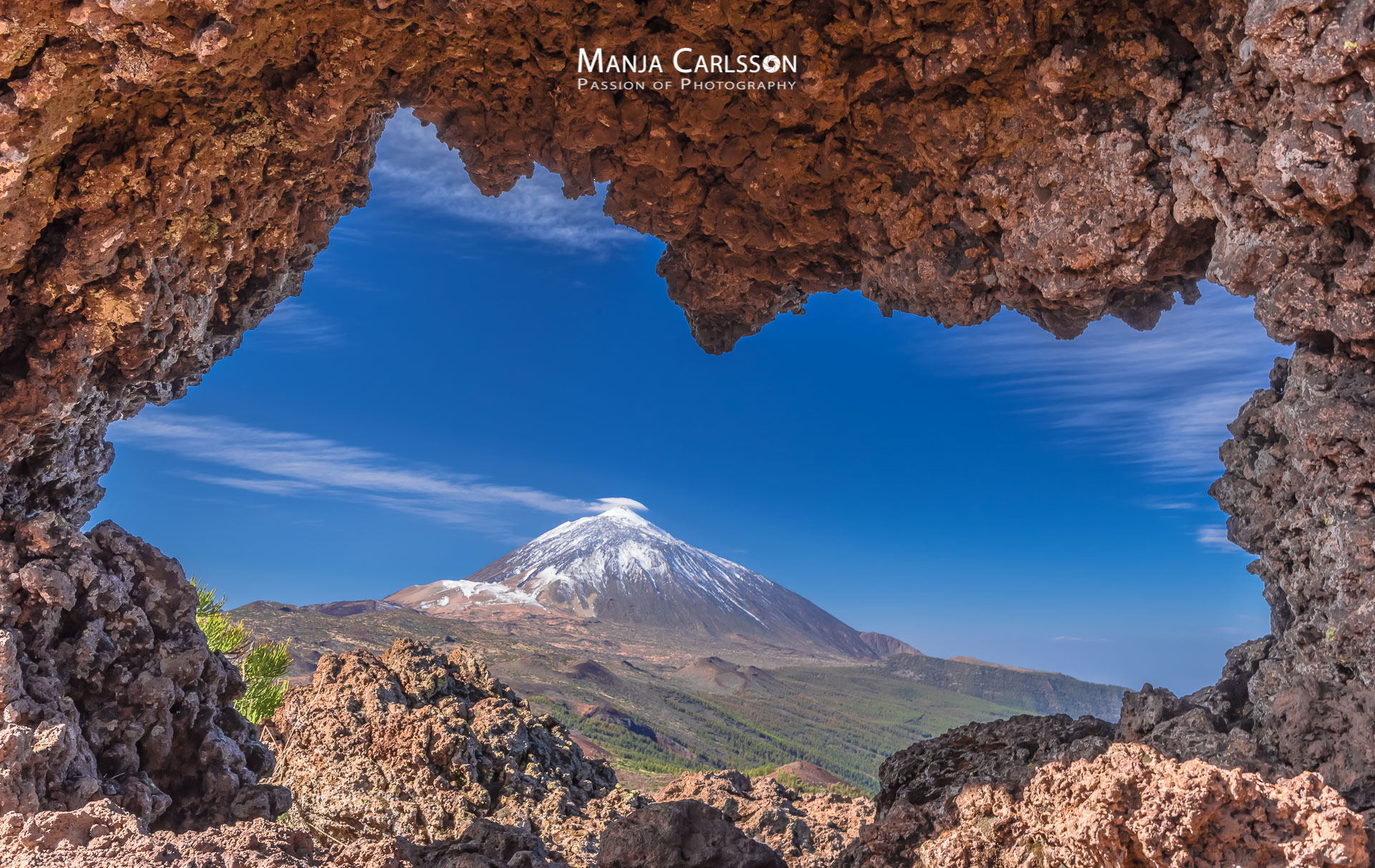 Blick durch den Arco de Igueque auf den Teide