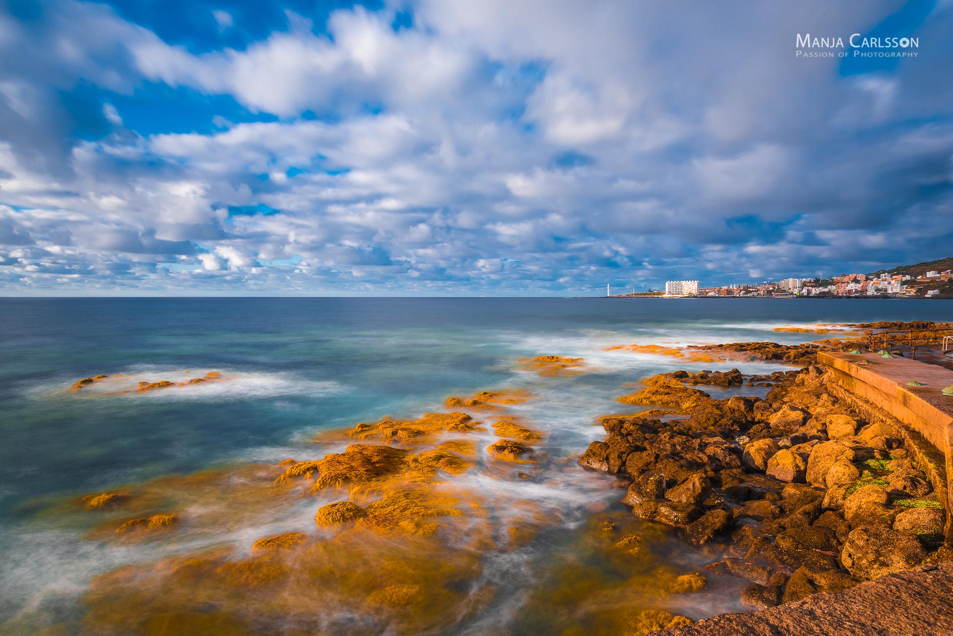 Langzeitfotografie Wellen schnell erklärt - Bajamar - Sonnenuntergang mit ND 3.0 Filter fotografiert