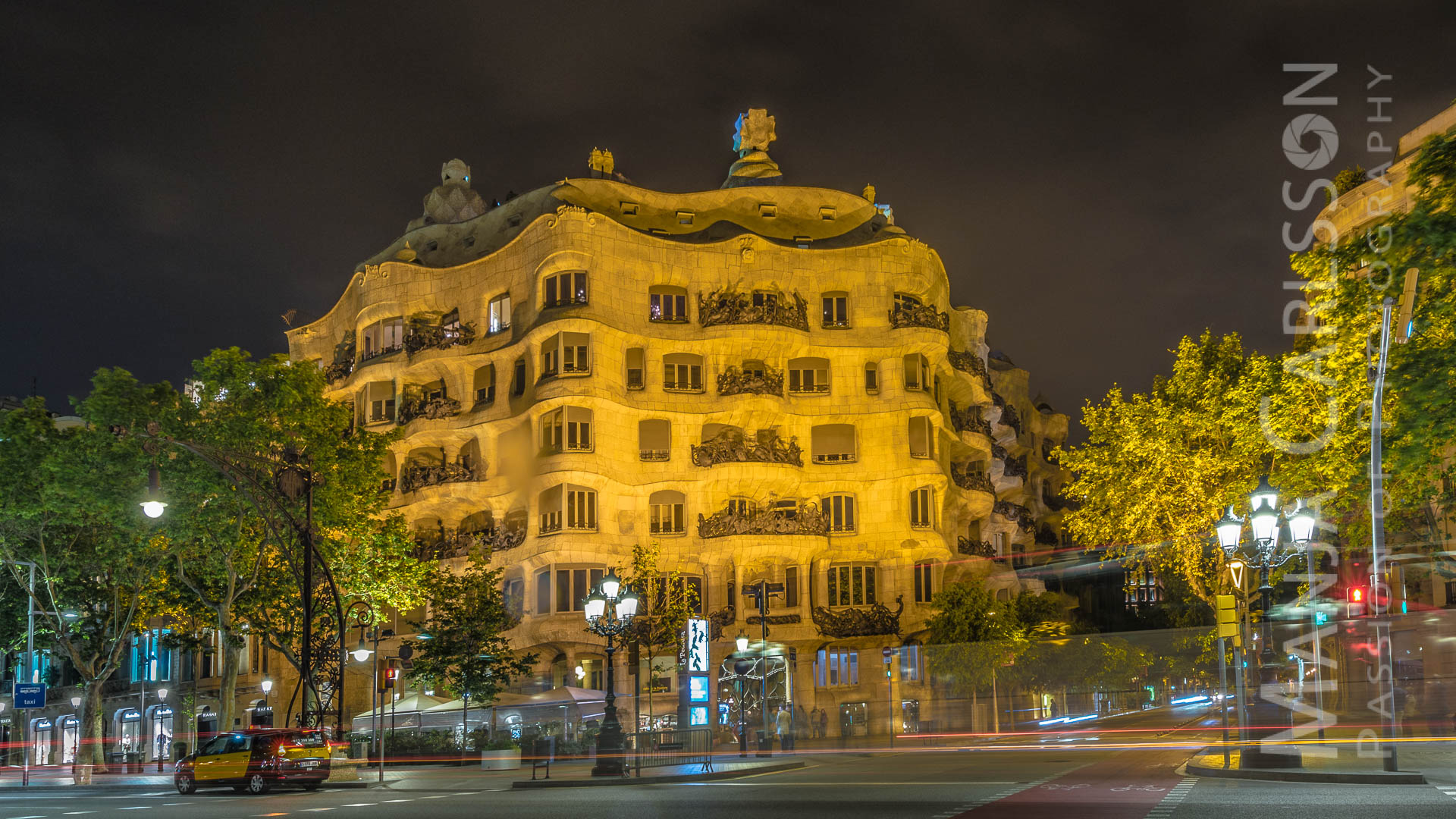 Barcelona Kurztrip Fotospots Nacht - "La Pedrera" Casa Mila in Barcelona
