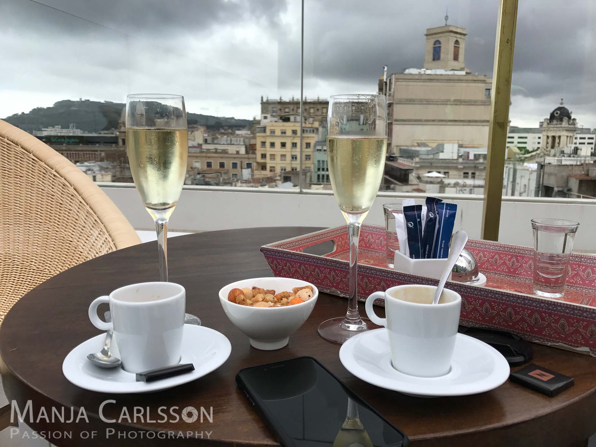 Über den Dächern Barcelonas - Empfangsdrink im Hotel