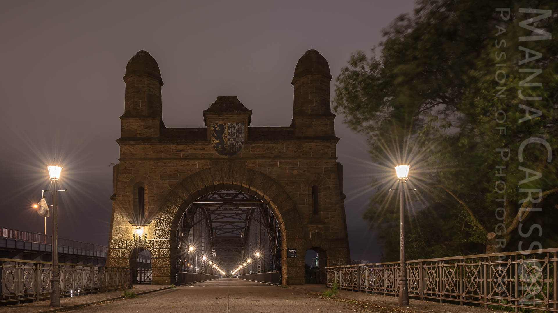 Alte Süderelbbrücke - Eingang Wilhelmsburg
