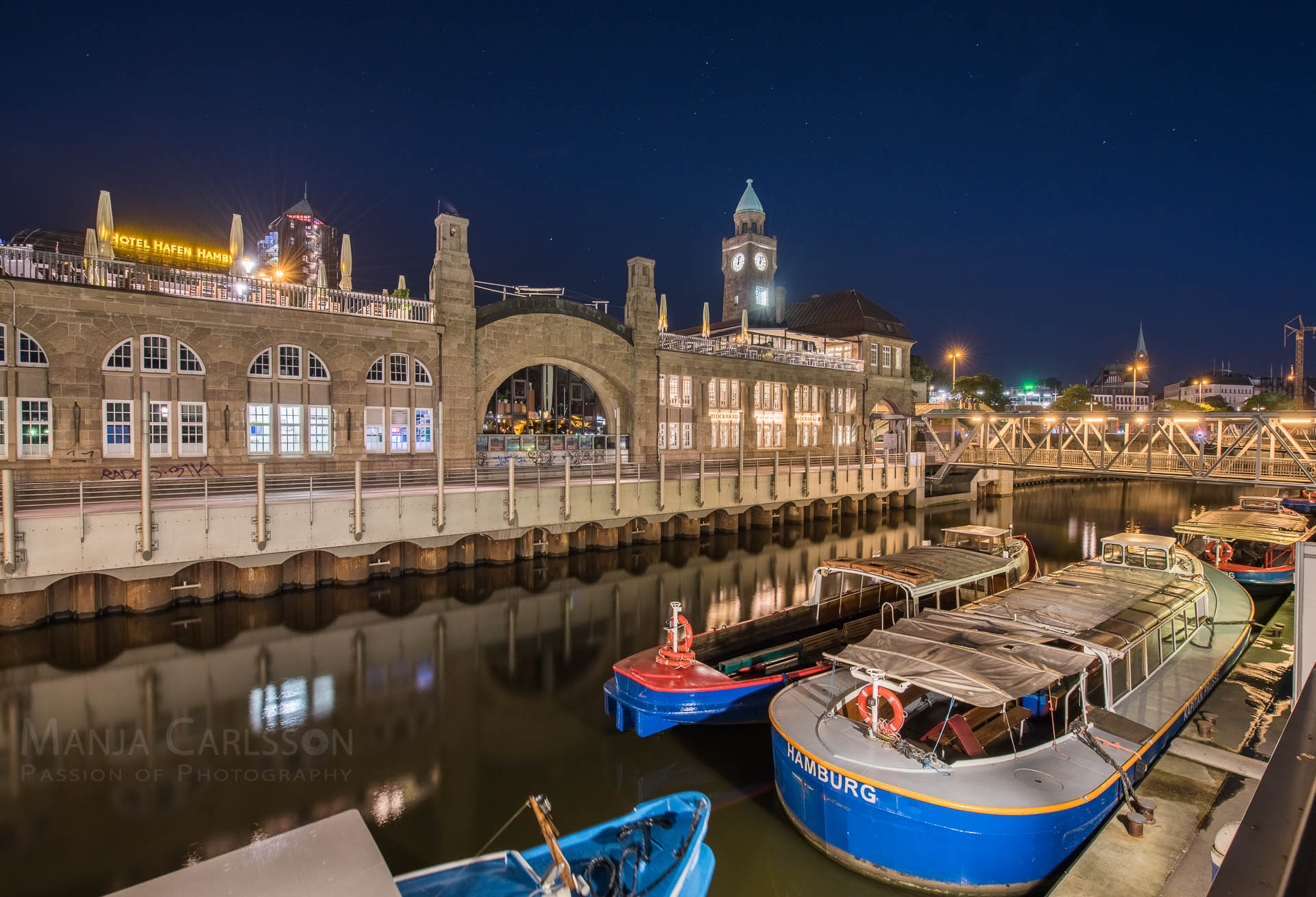 Landungsbrücken - Bootsanleger (HDR Aufnahme aus 4 Fotos)