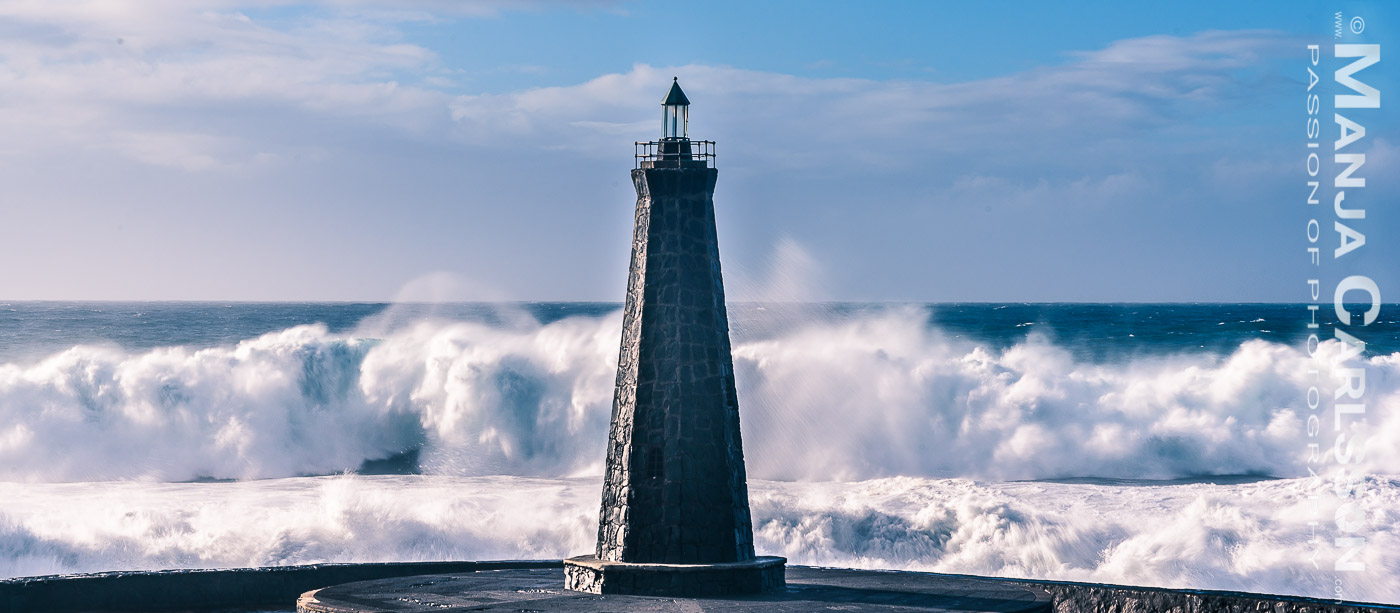 Bajamar Leuchtturm - tobende Wellen (Filterfotografie)
