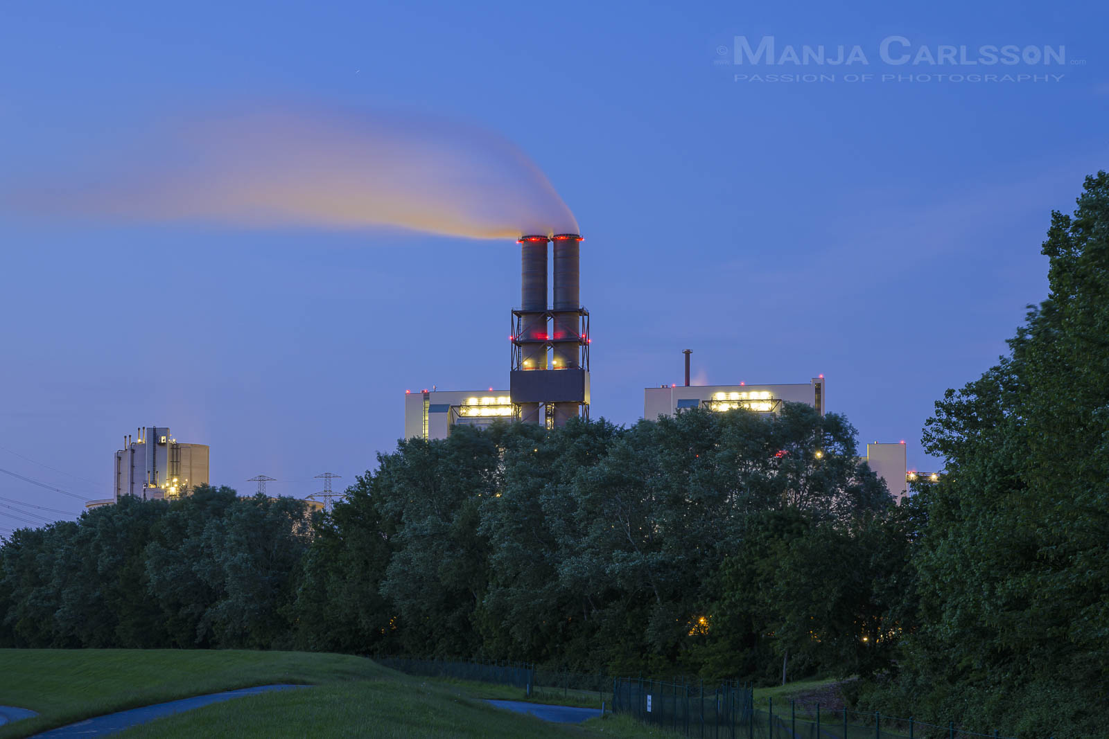 Vattenfall Heizkraftwerk Hamburg Moorburg zur blauen Stunde